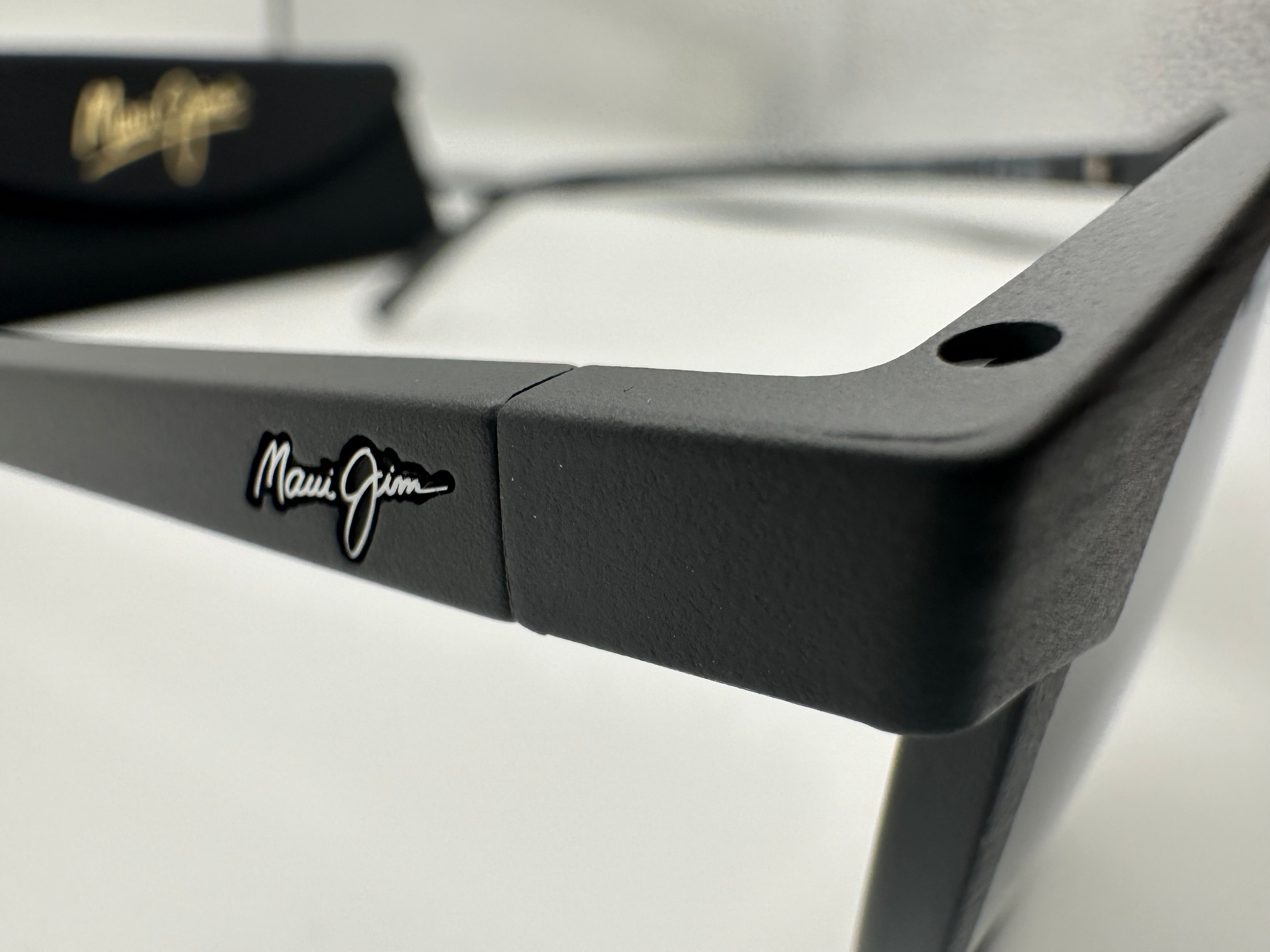 Maui Jim Kiawe 53mm Round MJ 809 Gray Stripe Frame STG Natural