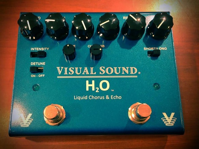 Vrsual Sound H2O Delay Chorus 箱 取説 付き Vrsual Sound H2O Delay