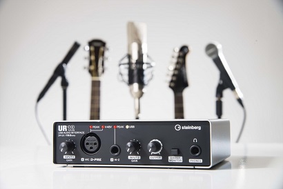 Steinbergより低価格で高品質なオーディオインターフェイスUR12が発売