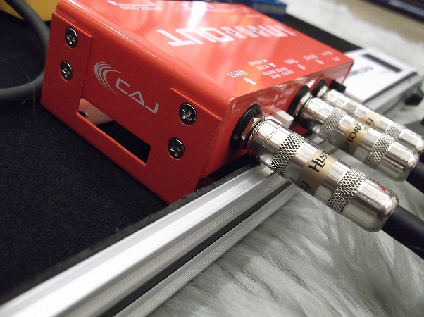 エフェクター】バッファー内蔵のジャンクションボックスCAJ in and out