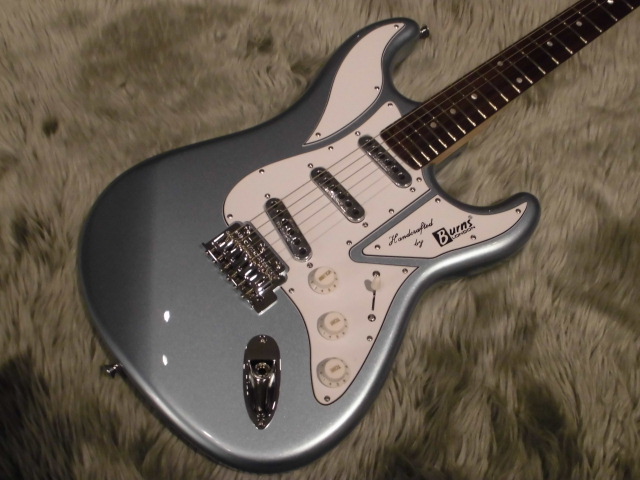 レア美品】Burns LONDON / Cobra DX ホワイト ギター レア美品】Burns