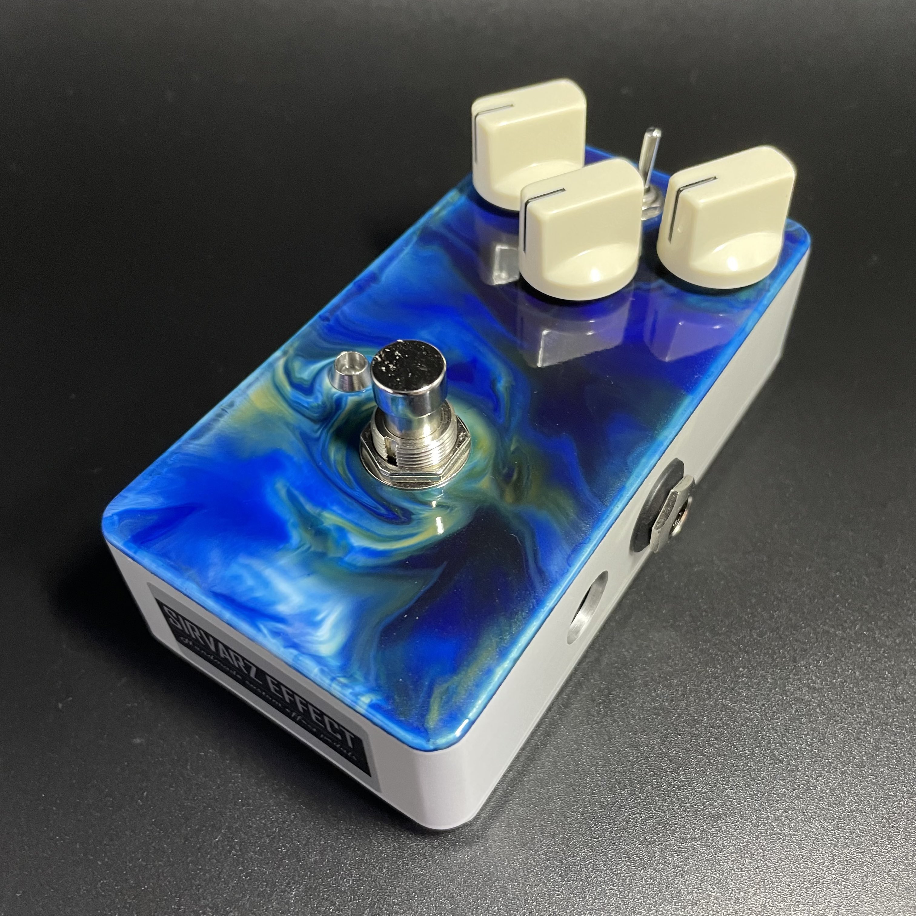 エフェクター紹介！】奈良県発!!新進気鋭SIRVARZ EFFECT!!｜島村楽器