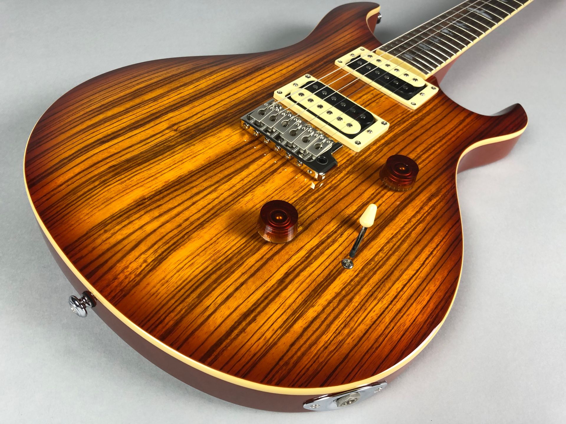 商品情報】Paul Reed Smith / SE Custom 24 Zebrawood｜島村楽器