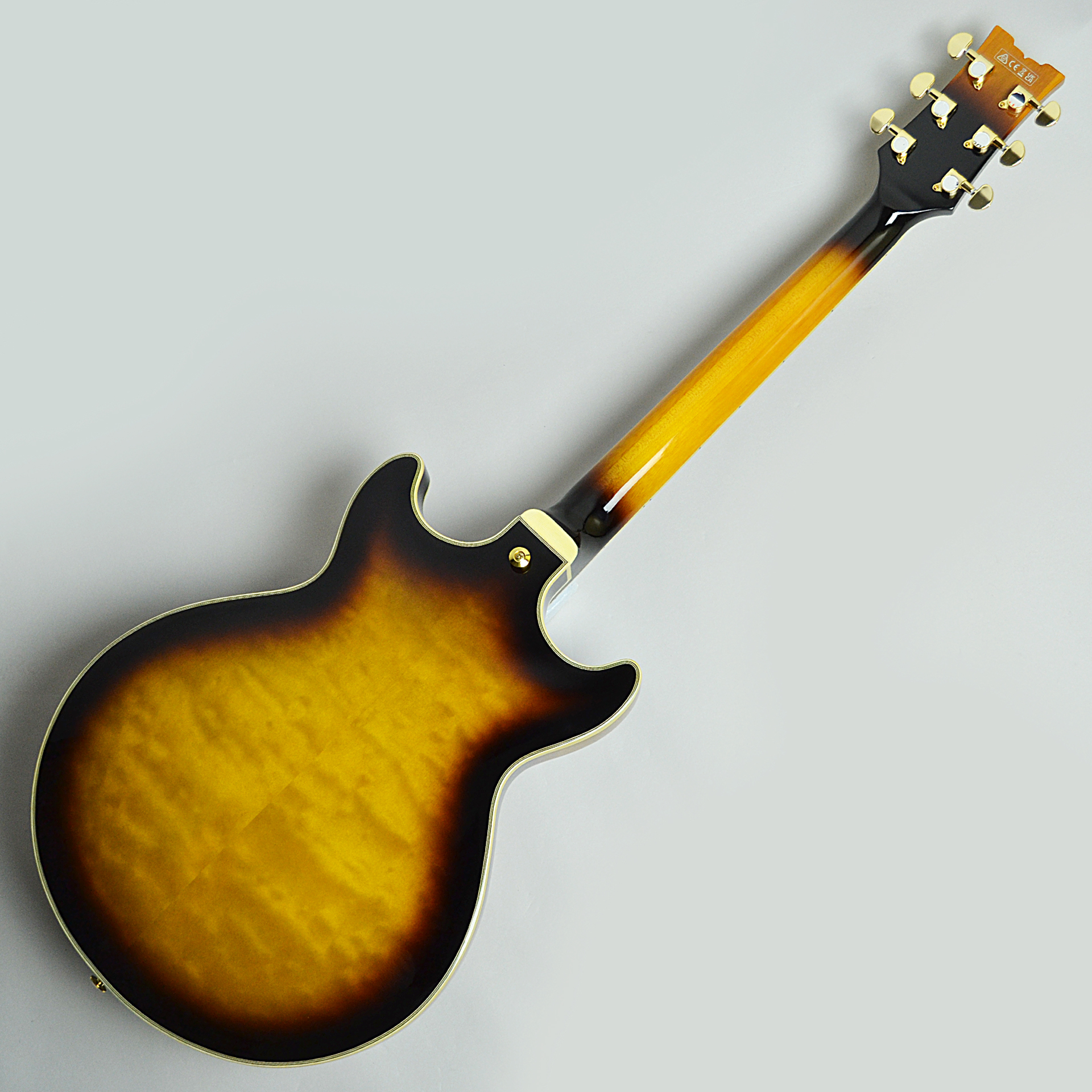 キルトトップに小ぶりボディのセミアコ！Ibanez『AM93QM AYS』取り扱い