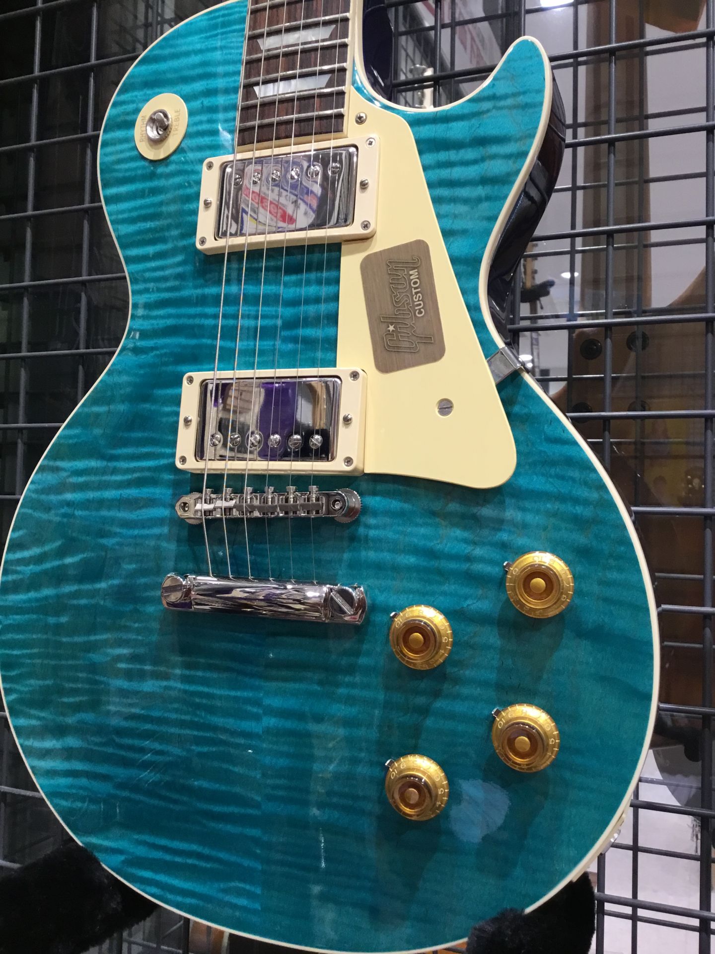 動画あり】まるで輸入ギターの博覧会？！インポートギターフェア開催中