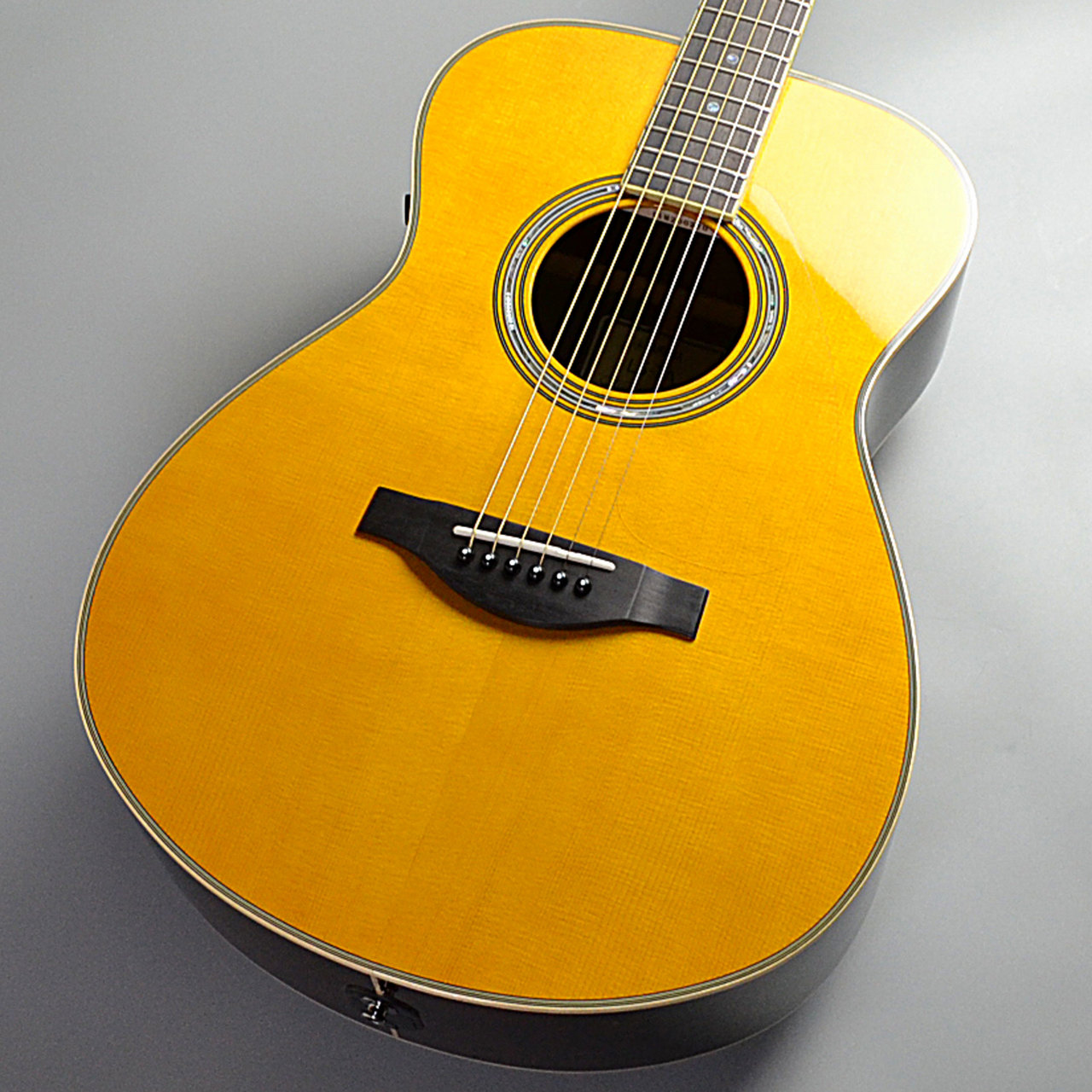 アコースティックギター】YAMAHA人気のトランスアコースティックギター