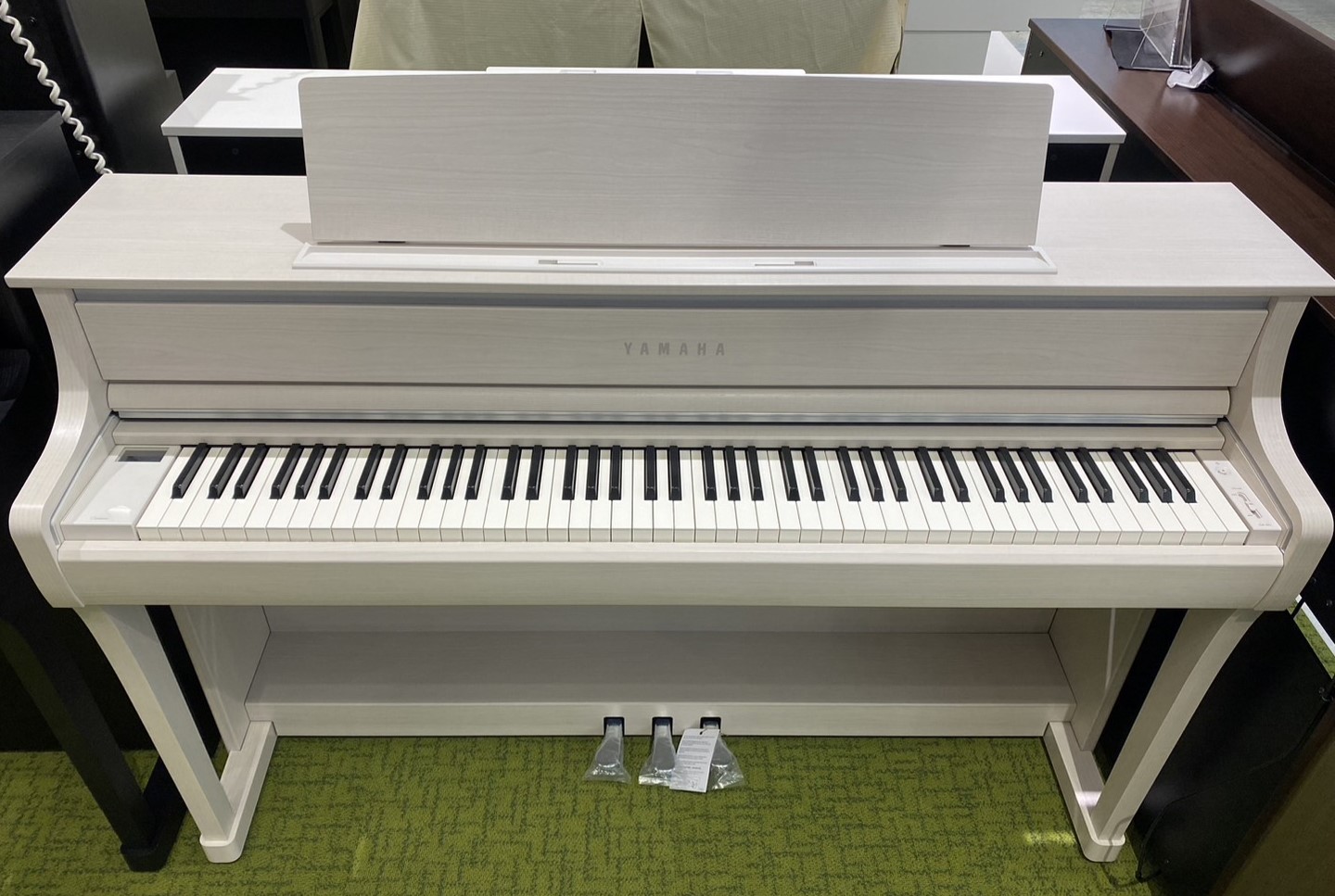 ヤマハ 電子ピアノ クラビノーバ CLP-735 2021年製 ホワイトアッシュ