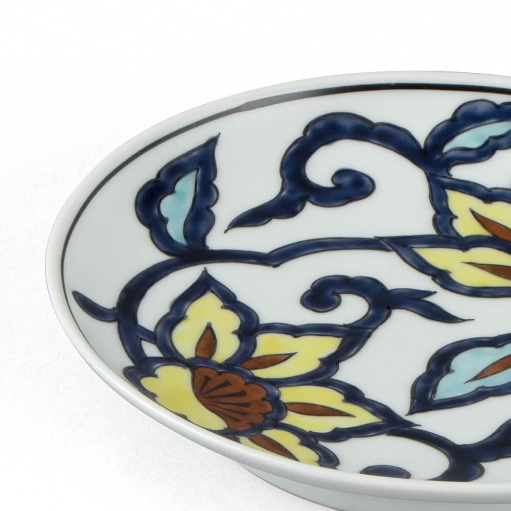 赤絵更紗唐花紋 No.2 皿（楕円・小） ｜ 有田焼の源右衛門窯公式