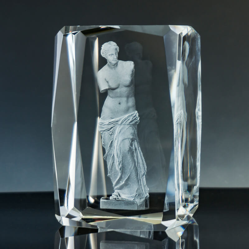 3Dレーザー彫刻 - 建築用のデザインガラスの販売 SIガラス