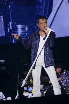 矢沢フェス2日目で熱唱する矢沢永吉 - スポニチ Sponichi Annex 芸能