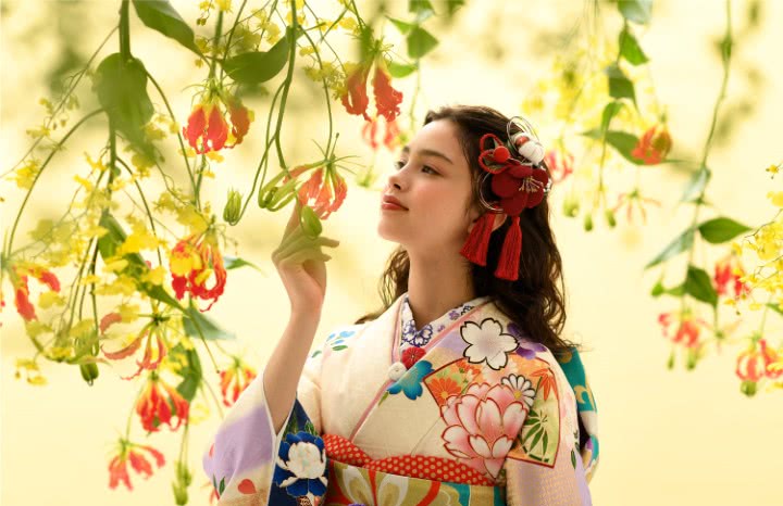桜柄の振袖で成人式を華やかに♡王道からモード系までおすすめを一挙