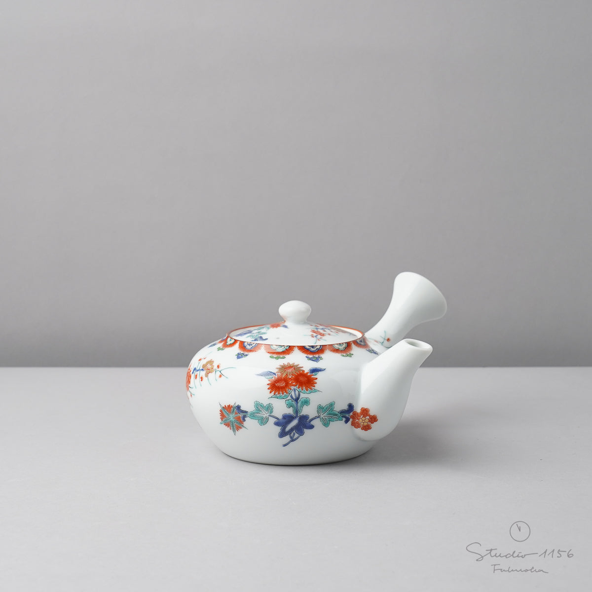 有田焼 色絵梅菊紋 急須と湯呑み 其泉窯の通販｜Studio1156 – 【公式