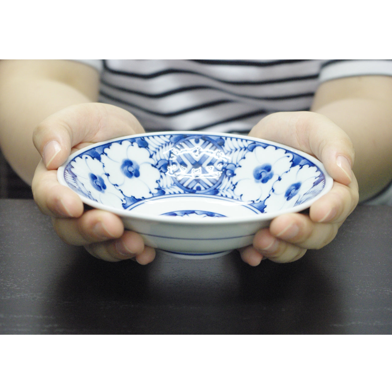 中古美術 ？ 青い花模様の陶器製小鉢12個セット 中古 中古美術 ？ 青い