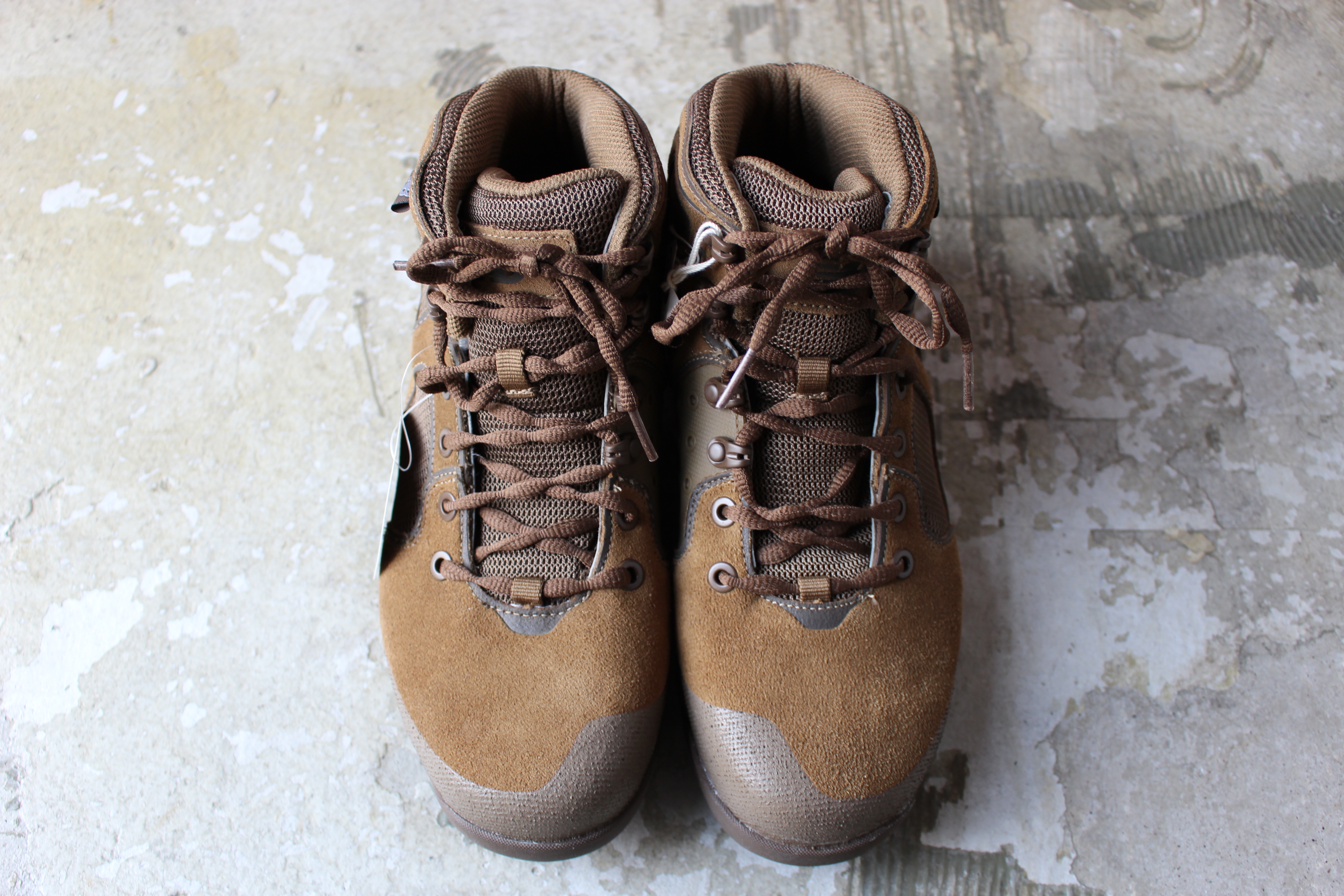 NEW BALANCE OTB BOOTS