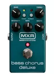 m83-bass-chorus-deluxe-hd-822.webp