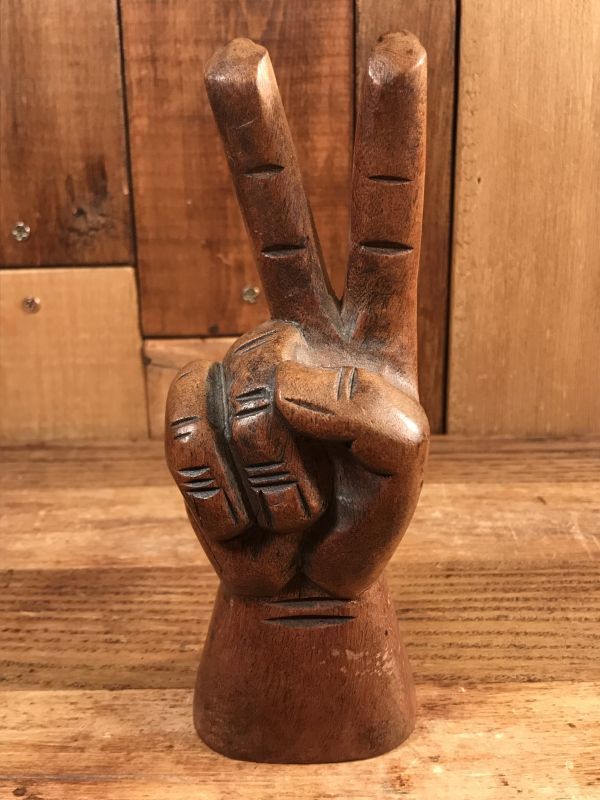 Wooden Peace Sign Figurine ピースサイン ビンテージ 置物 木彫り 70