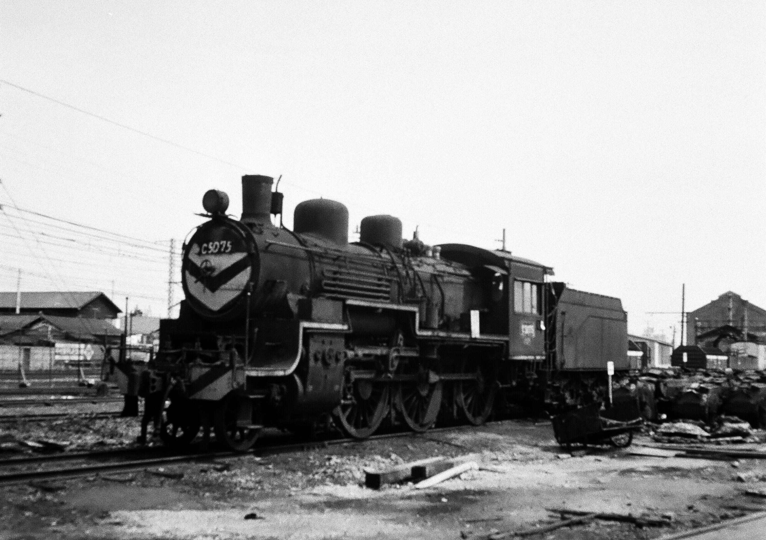 ╞╪╡ 鐵 學 ╞╪╡ (28) 解体場にいた保存機関車｜ぬかぴーの