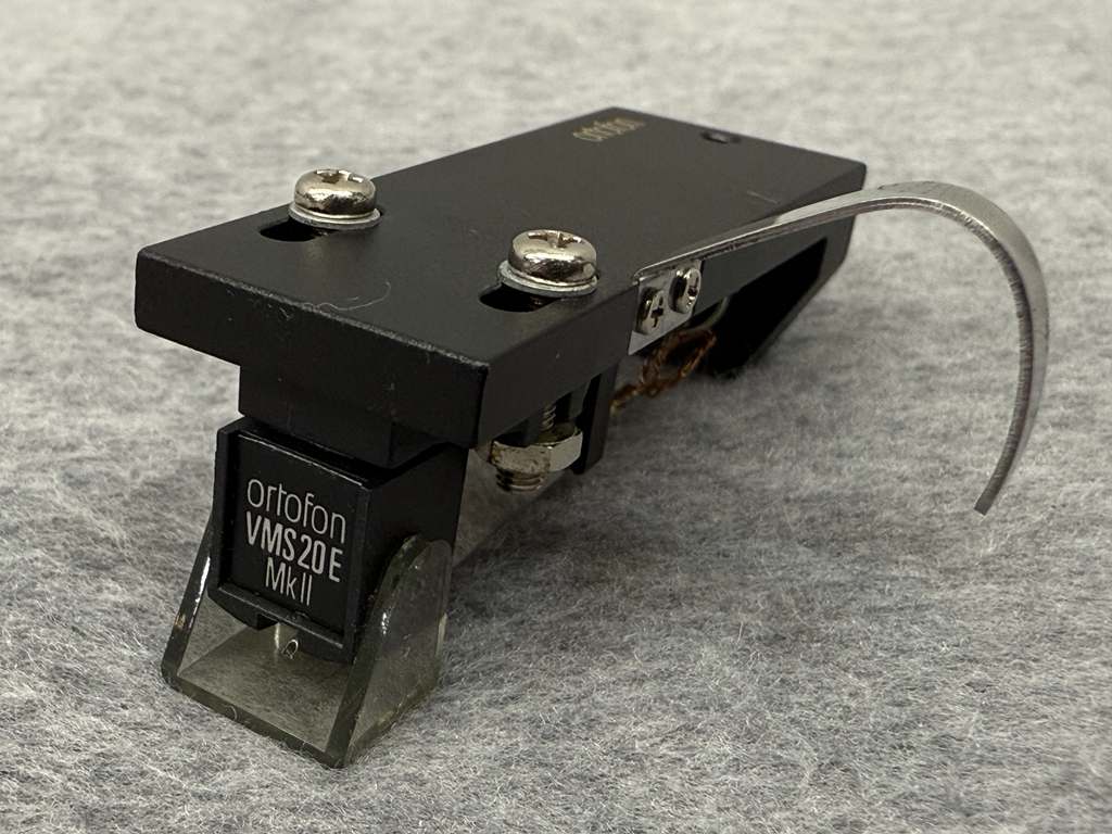 DJ機材 SHURE M75B 聴いてみた シュアーM75B : 絵で見るカメラ + plus