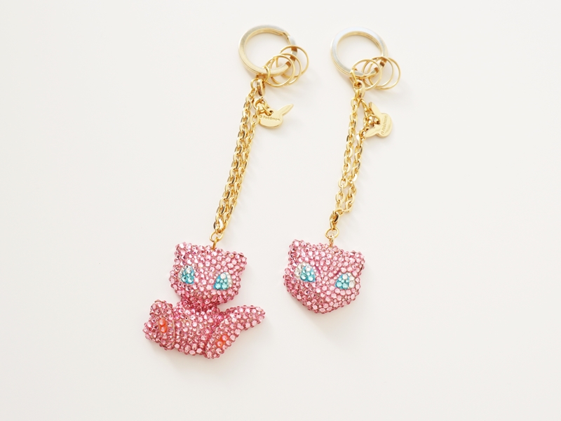 新品】バッグチャーム CRYSTAL STONE ミュウ フェイスポケモン