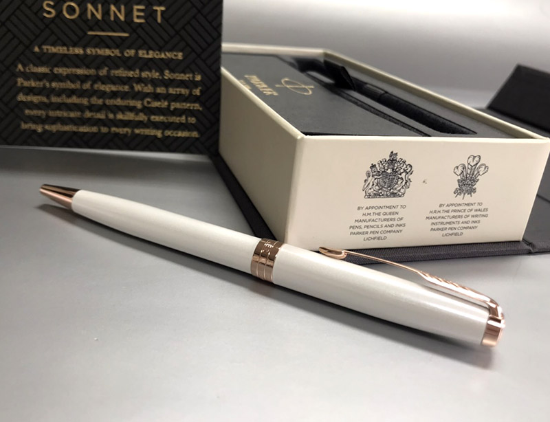 女性におすすめ パールとピンクゴールドのエレガントなPARKER