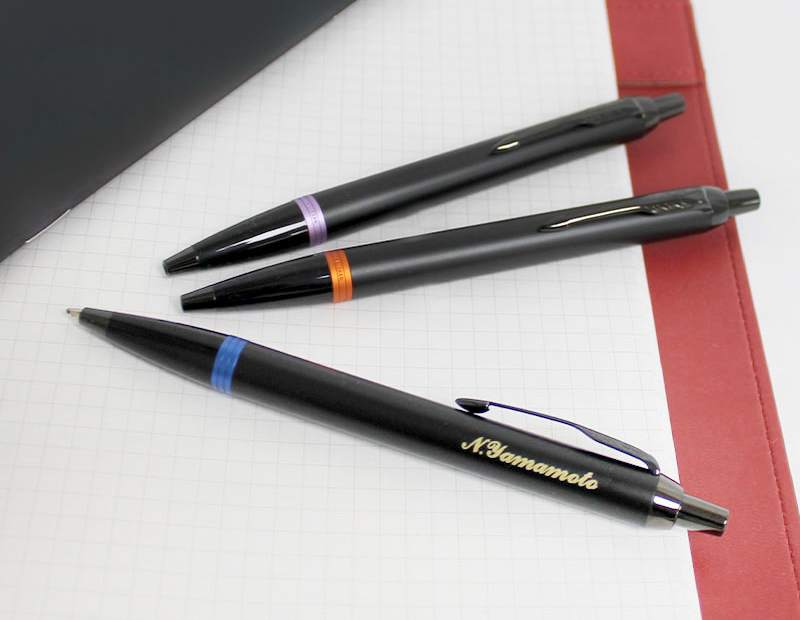 ネオンカラーの魅惑的な輝き。PARKER IMボールペン新作「ヴァイ