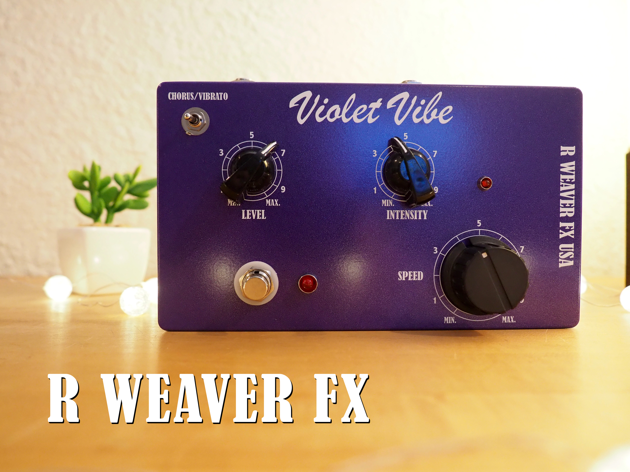 R WEAVER FX Violet Vibe Chorus Vibrato - Pedal of the Day