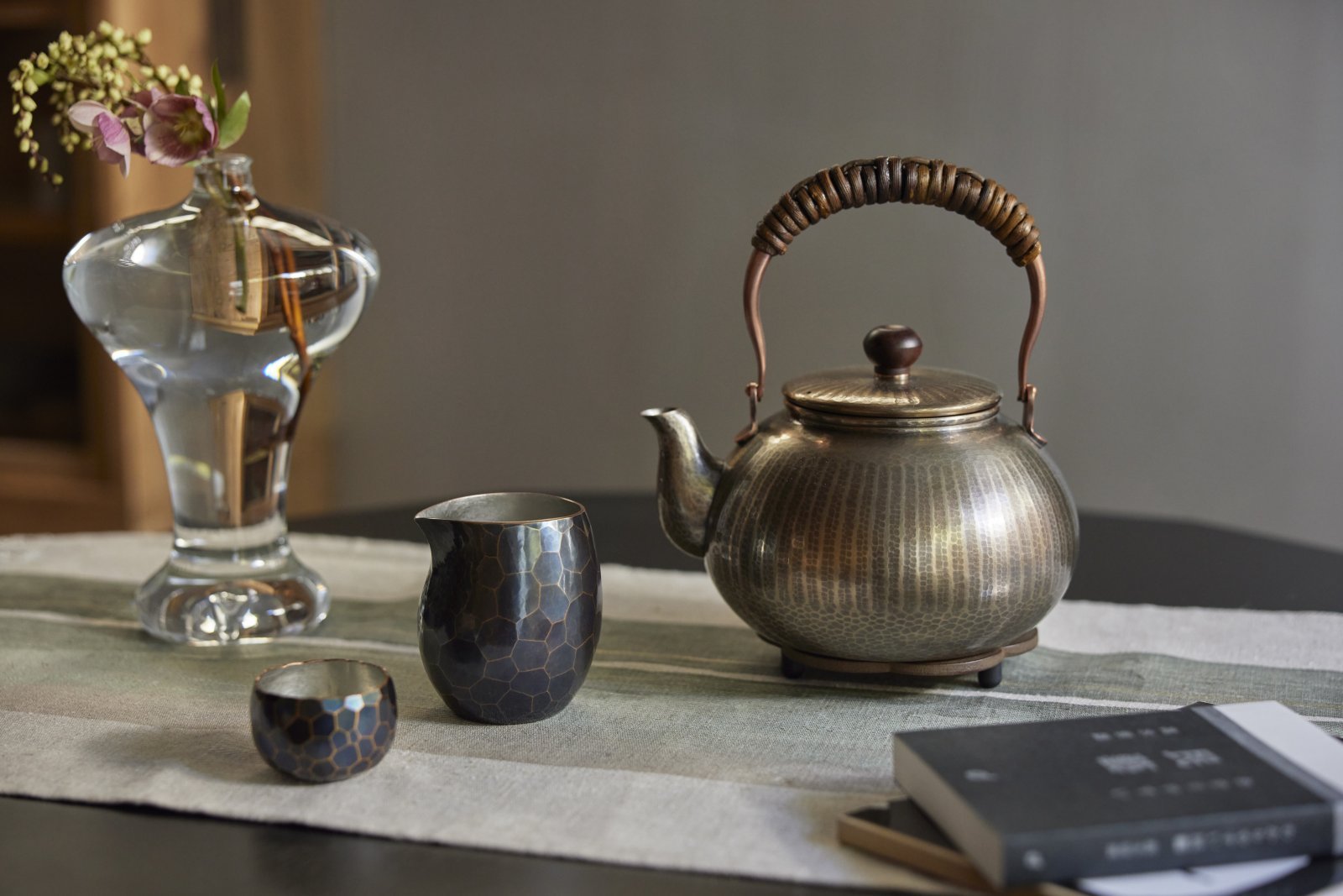 デ*ォ様 レトロ！ 伝統的工芸 越後燕槌起銅器 湯沸し 未使用品 レトロ