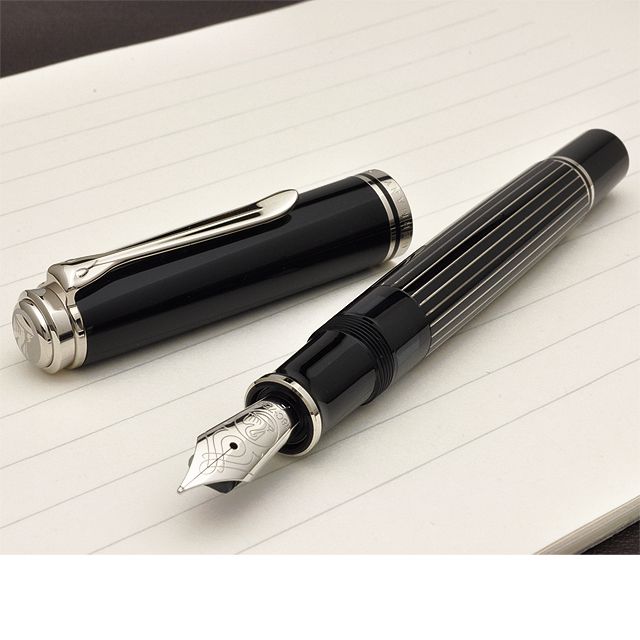 Pelikan 万年筆 ストライプデザイン 黒 m815 Pelikan ペリカン 万年筆