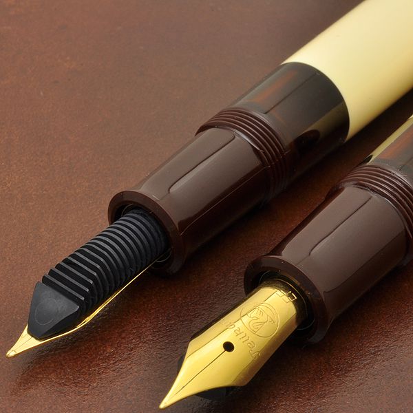 クラシック M200 カフェクリーム】Pelikan ペリカン ＜世界の筆記具