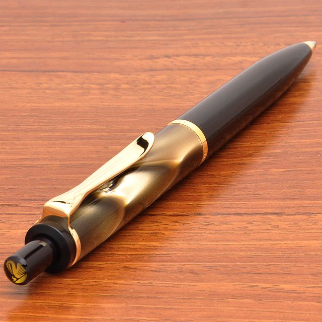 Pelikan ペリカン ボールペン クラシック（トラディショナル）200