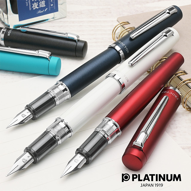 071 未使用品 万年筆 プラチナ PLATINUM 蝕刻 ショート18k 071 未使用