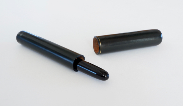 シガーケース型 万年筆ケース | 文具ウェブマガジン pen-info