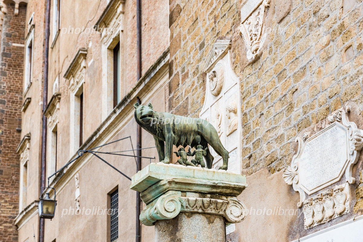 イタリア ローマ カピトリーノの雌狼 写真素材 [6642815] - フォト