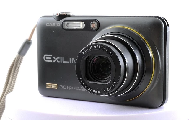 CASIO EXILIM EX-FC100 used ポーチ付き CASIO digital camera EXILIM