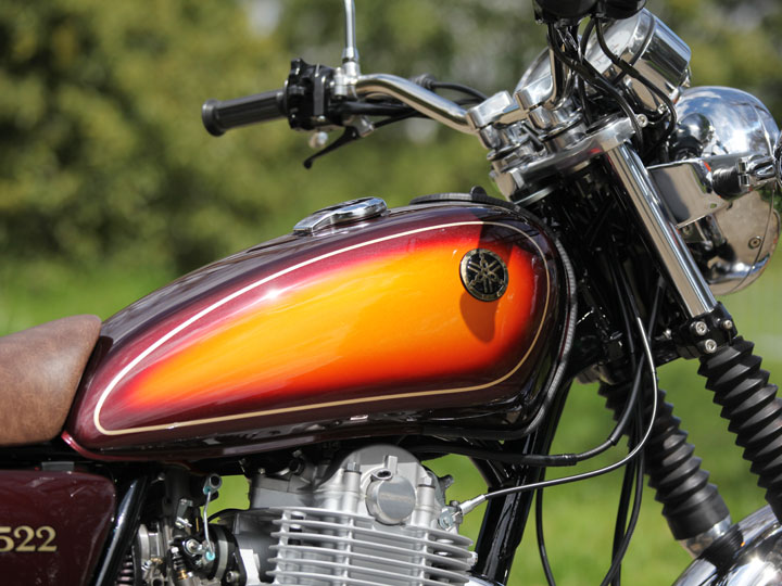 塗り替えベースタンクSR400FI 2021