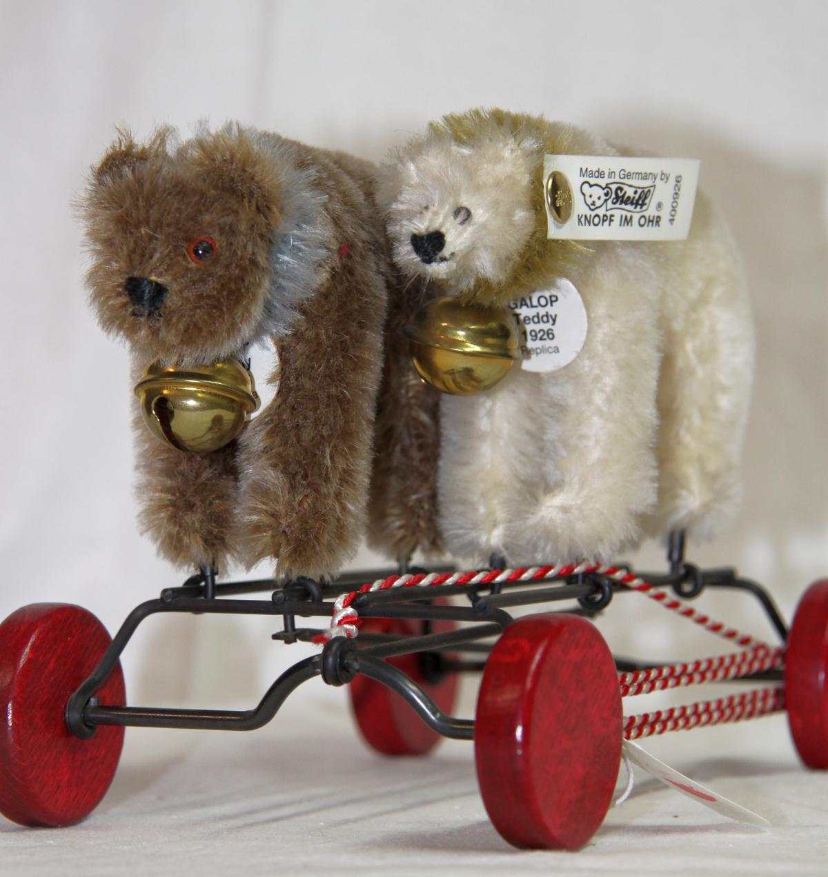 Teddy Bear with Tricycle Tucker＆Walther Teddy Bear with Tricycle