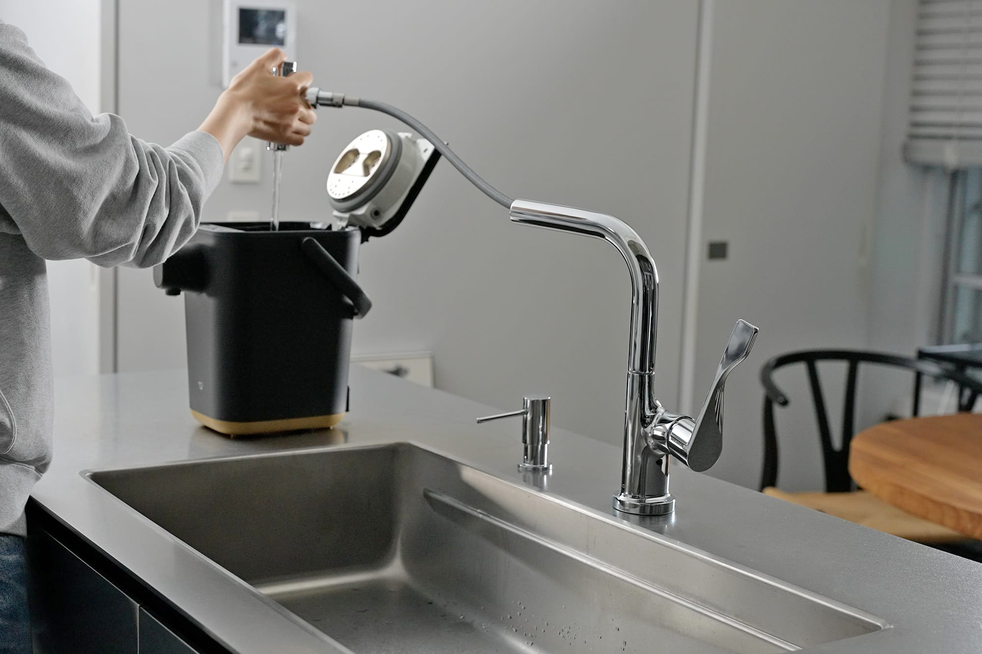 ハンマーヘッド水栓 フィンレバー | KB-TP012-02-G141 | キッチン水栓