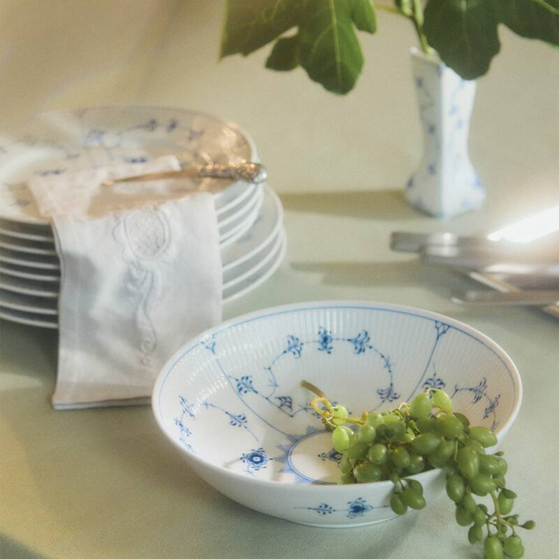 ブルーフルーテッド プレイン ボウル|ロイヤル コペンハーゲン 公式