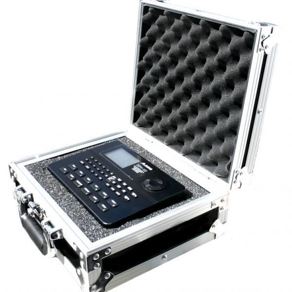 AKAI MPC2500サンプラー road readyケース付き AKAI MPC2500サンプラー