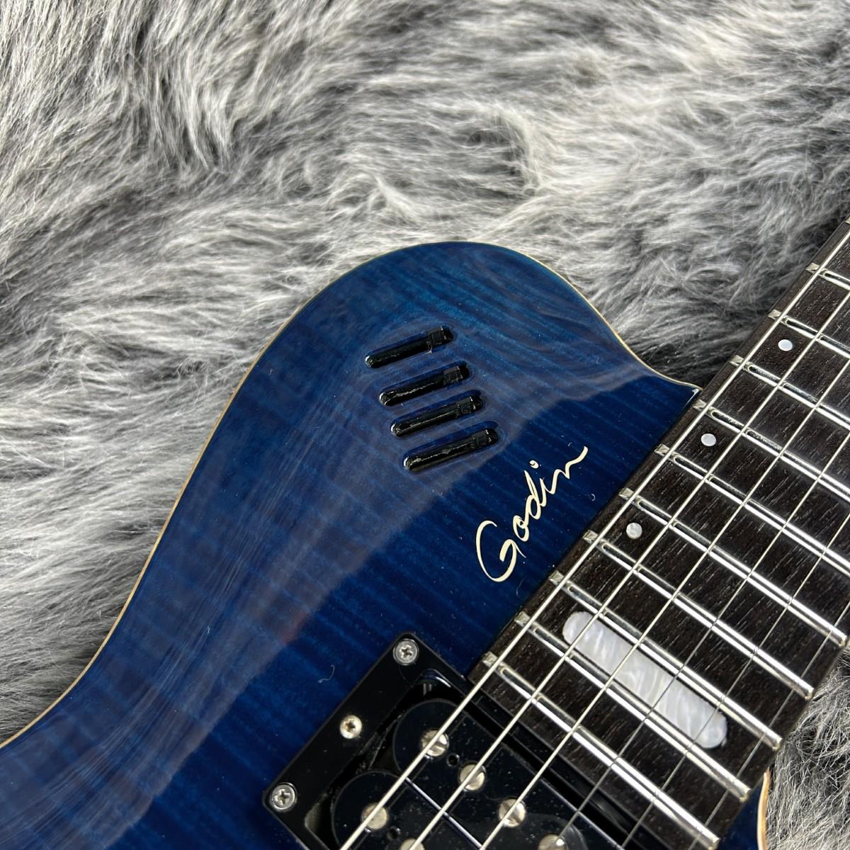 Godin LGXT エレキギター ブルー ギグバッグ付き ピエゾ出音不良あり。 Godin LGXT エレキギター ブルー ギグバッグ付き ピエゾ出音不良あり