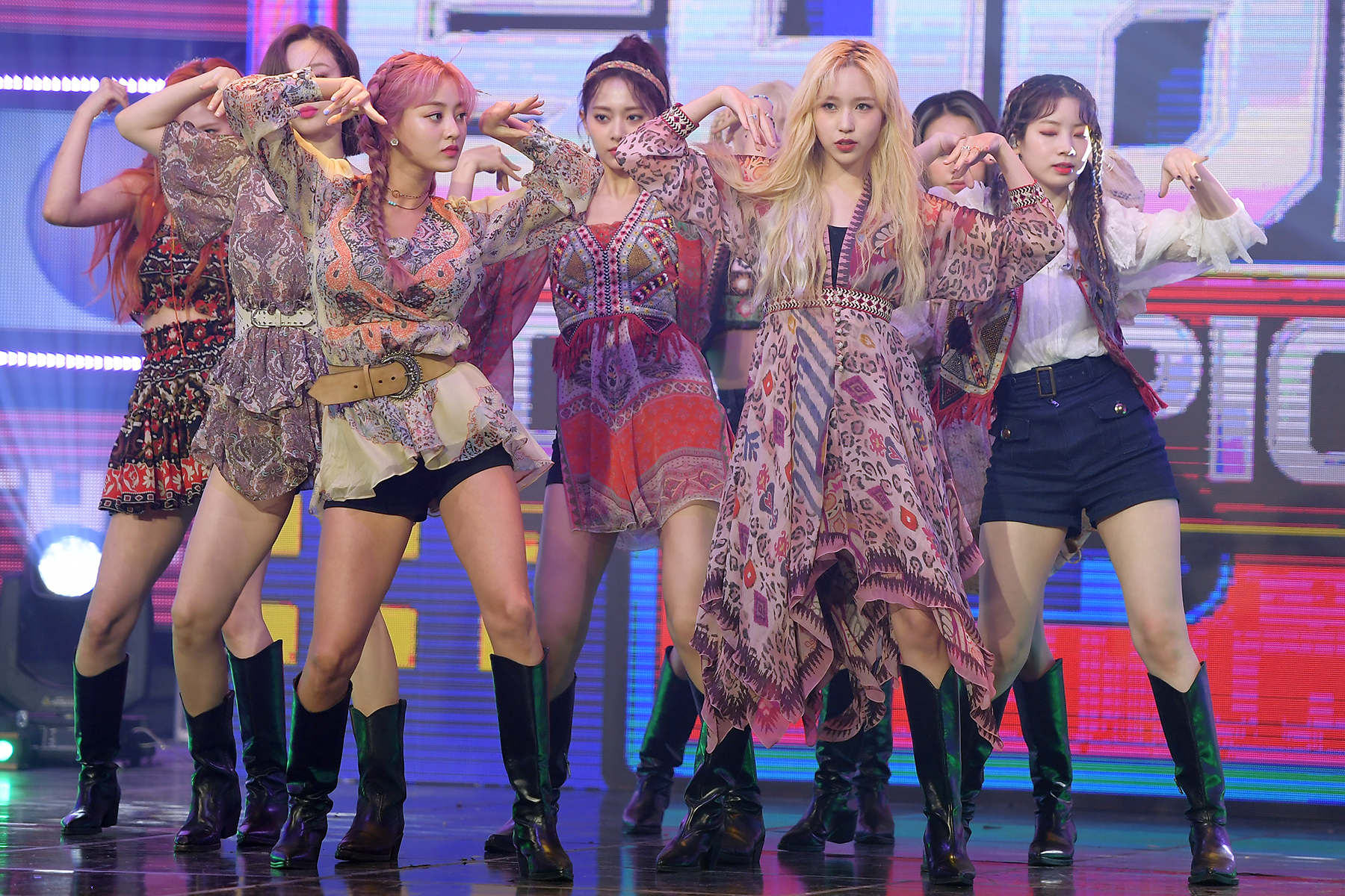 Twice Announces World Tour With U.S. Stadium Stops