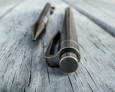 Wingback｜10倍長くライティング可能なクラッチメカニズムシャープ