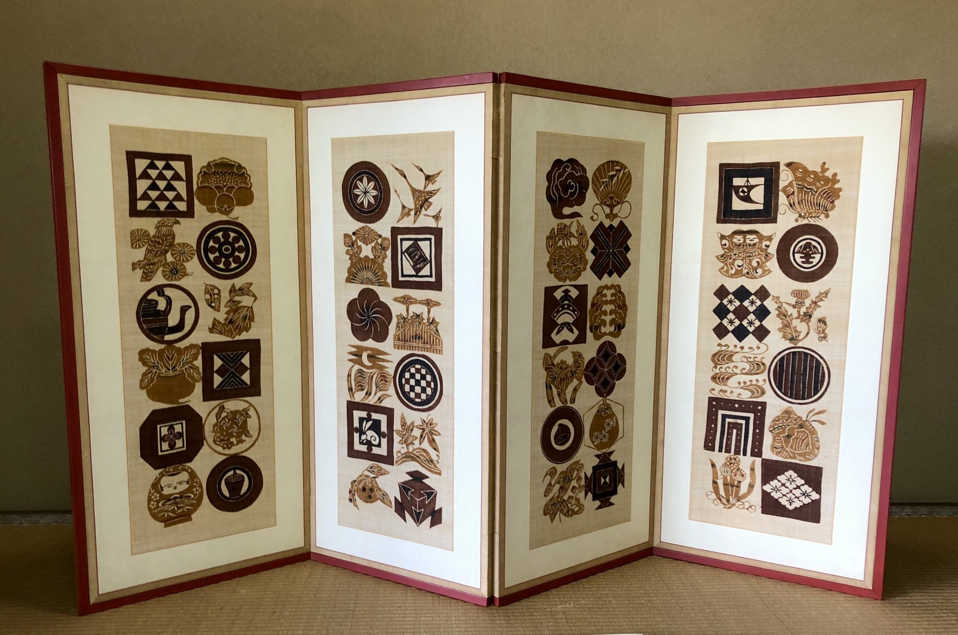 芹澤銈介 版画 染めもの屋の風景 型絵染の人間国宝・芹沢銈介 生誕130