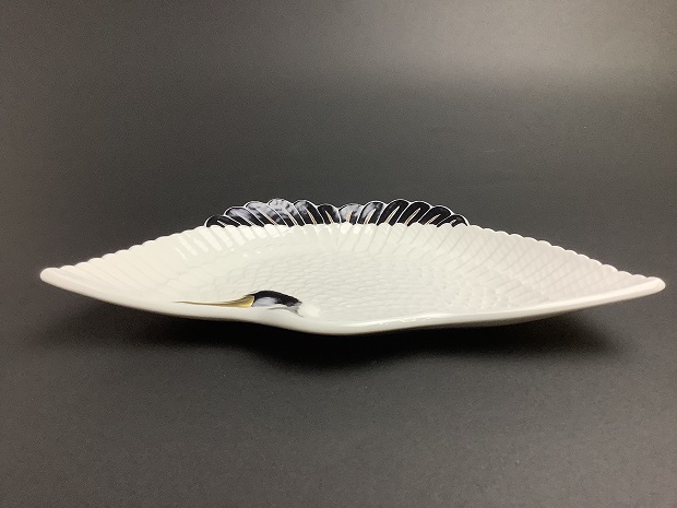 樂只苑 / 炭渓窯 白磁鶴向皿