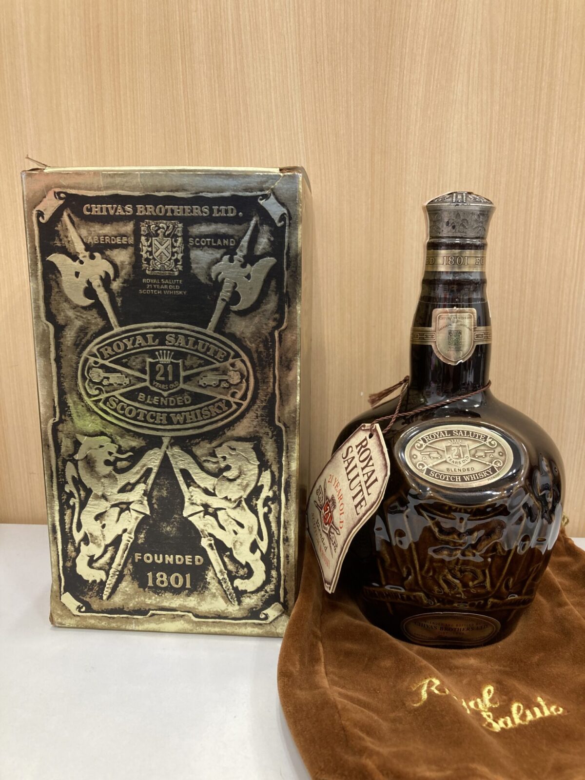未開栓 【大黒屋】【未開栓】CHIVAS シーバス ROYAL SALUTE ロイヤル