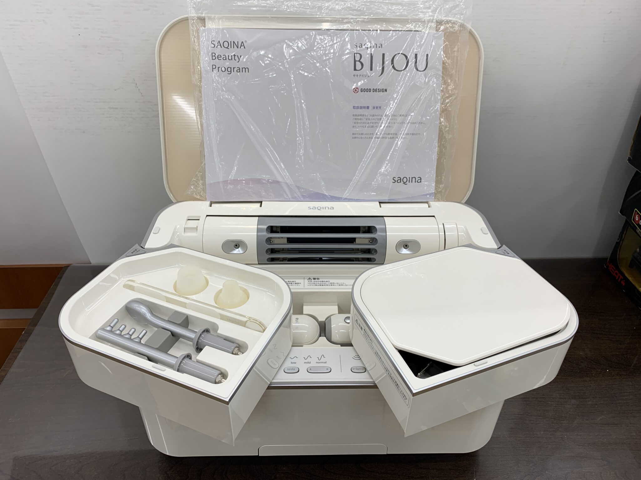 サキナビジュー美顔器 saqina BIJOU(サキナビジュー) 美顔器 サキナ