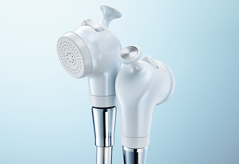 まるで水を操るように。いつものバスルームで叶える、サロンのような