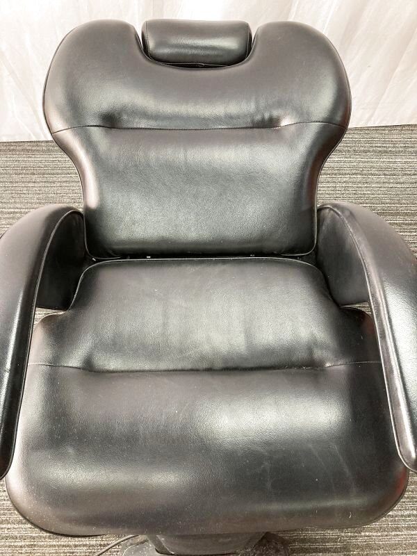 理容機器 新明和BC―1430 理容機器 新明和理容椅子 BC―1430 再生