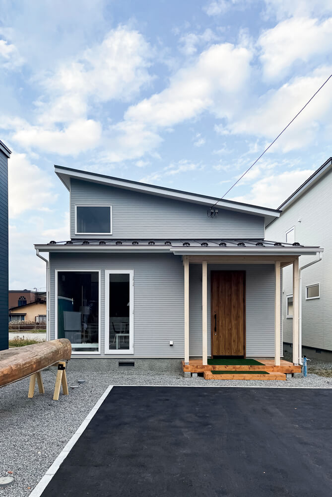 思う存分趣味を満喫できるロフトを備えた平屋風住宅 | シーズン