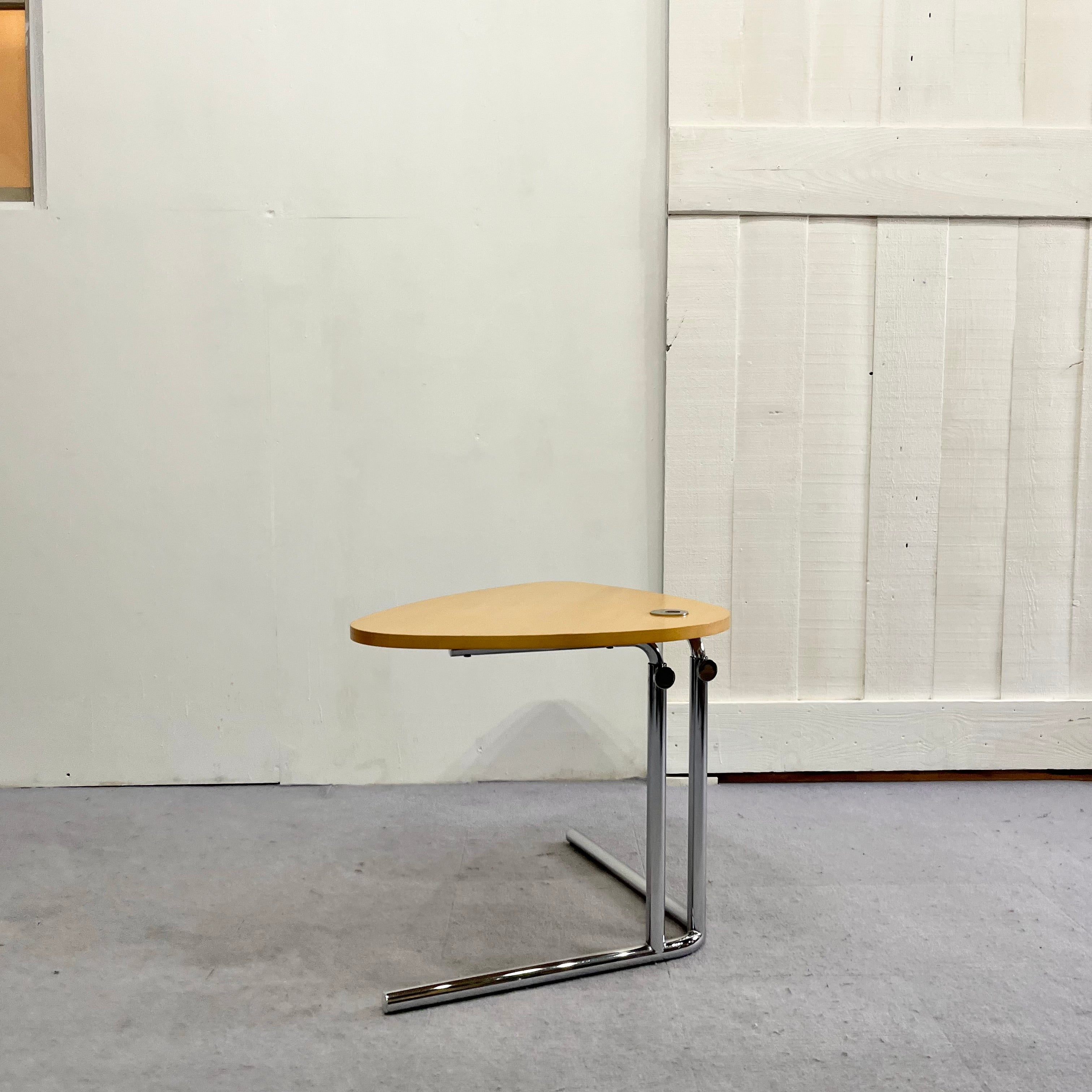 テクタ / TECTA K22 サイドテーブル メープル 中古 ソファテーブル 昇降